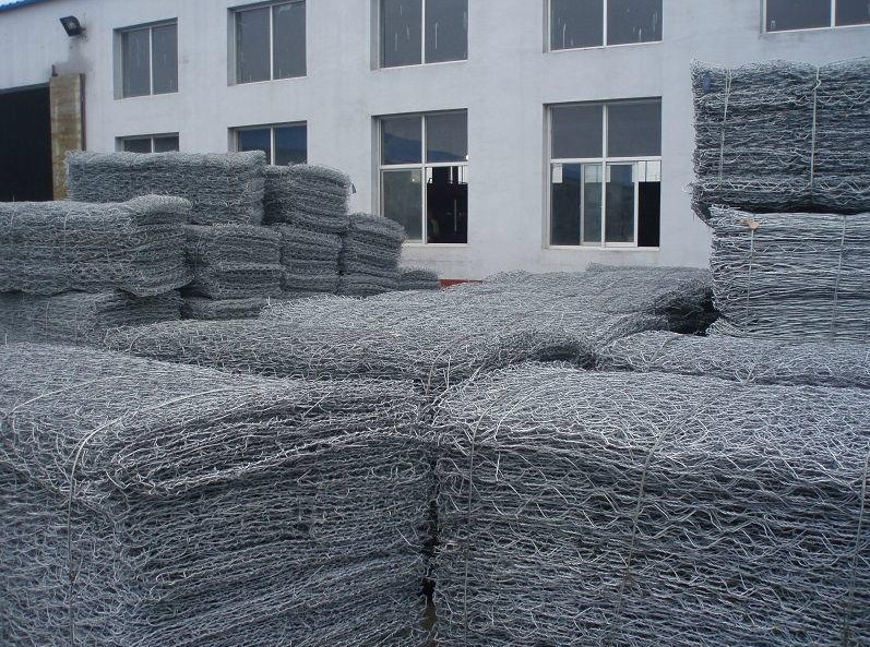 Galvanized or PVC Gabion Box Factory/Hexagonal Wire Netting/Stone Cage/Wire Mesh Fence