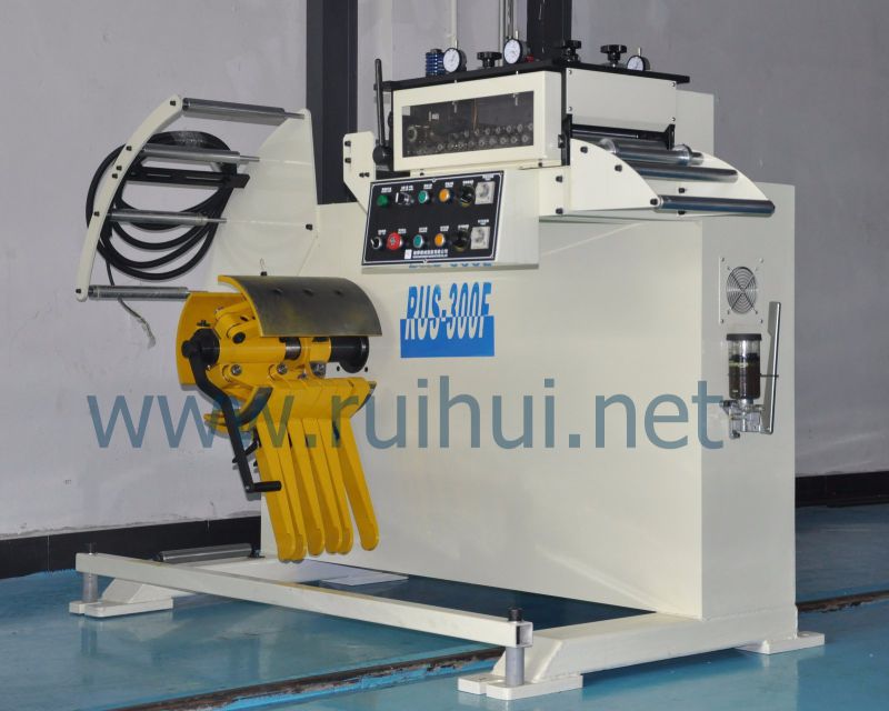 Uncoiler Machine Ensure The High Level of Material Flatness