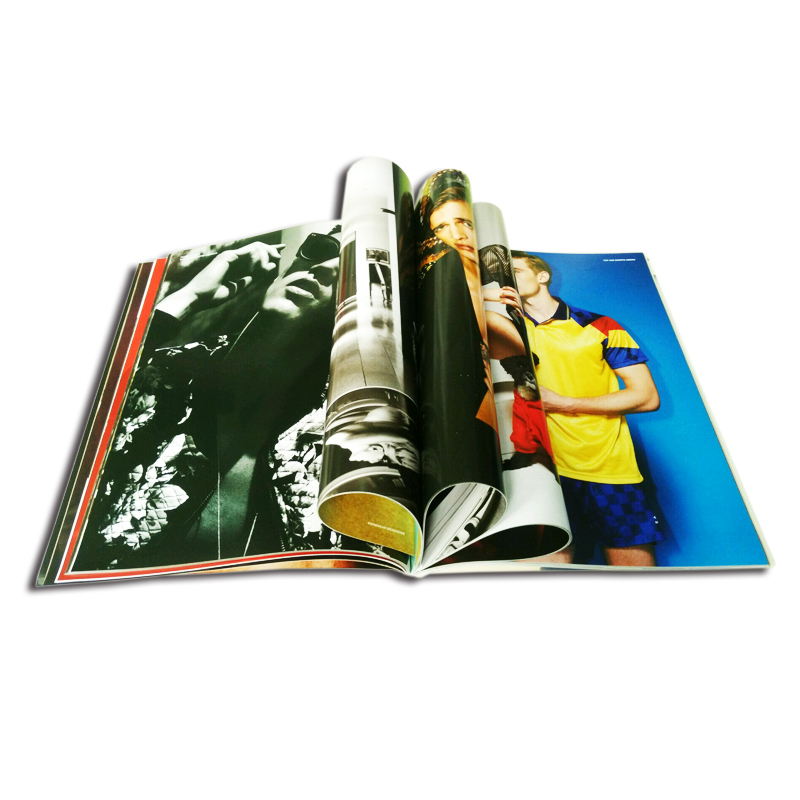 Cmyk Custom Softcover Fashion Magazine Printing