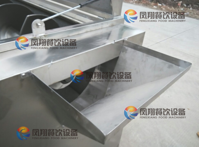 Screw Type Vegetable/Potato/Carrot/Taro/Melon/Yam Washing & Peeling Machine