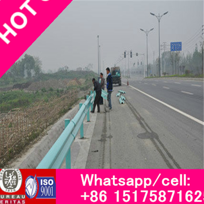 Steel Anti-Collision Waveform Guardrail for W Beam Used for Highway, Flexible Hot DIP Galvanized