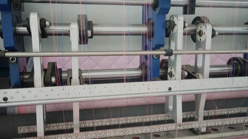 High Speed Duvet Cover Quilting Machine, Multi-Needle Shuttle Quilting Machine with Ce and ISO