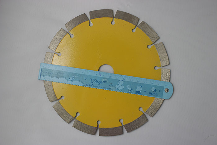 Yellow Dry Cutter Segmented Edge Cutting Saw Blade for Slab Edge Cutting of Kinds of Hard Stones