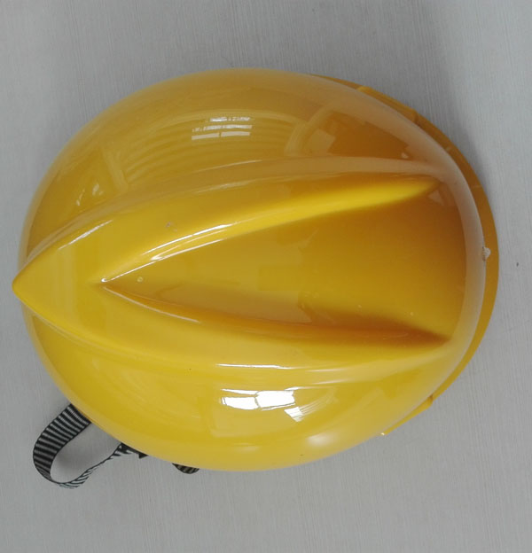 Good and Selling Well Glow in The Yellow Safety Helmet Construction Helmets/2016 Fashion En397 Certificate Customized /PE Materials V Type Industrial Helmets