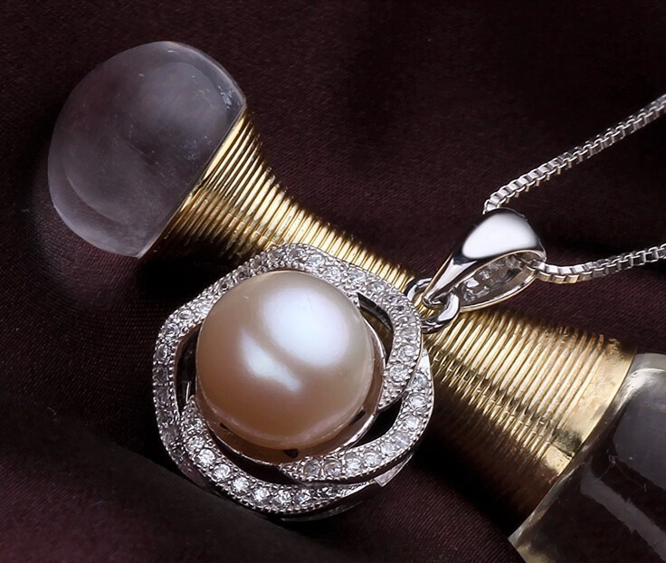 Single Freshwater Pearl Pendant 9-10mm AAA White Button Freshwater Pearl Pendant