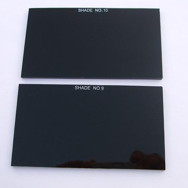 Manufacture 50X108mm Protection Welding Glass/1.8mm 50X108mm China Flat Mask Glass, Shield Glass for Welding Mask 2mm 3mm Welding Protection Glass