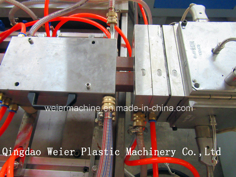 PE/PP Wood Plastic Composite Profile Extrusion Line