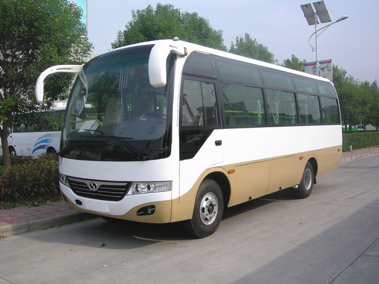 Low Price 30 Seats Coach Bus with Yuchai Engine