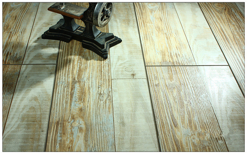 12.3mm AC4 Maple Oak Vinyl Wood Laminated Flooring