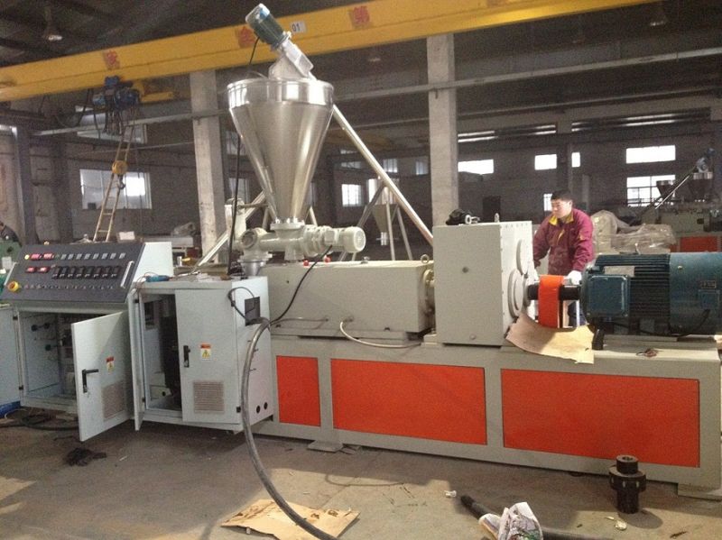 Plastic Recycle Machine PVC Granules Pellets Making Machine