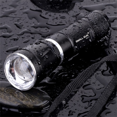 Telescopic Focusing Lens R94 Flashlight