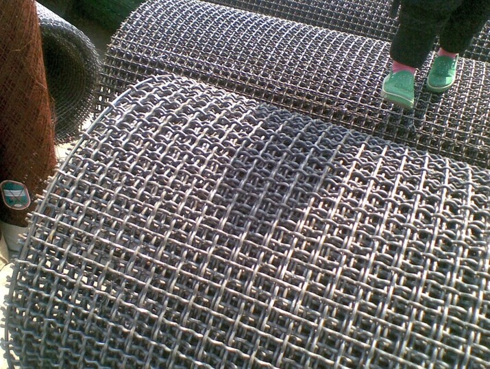 Crimped Woven Wire Galvanized or Stainless Steel