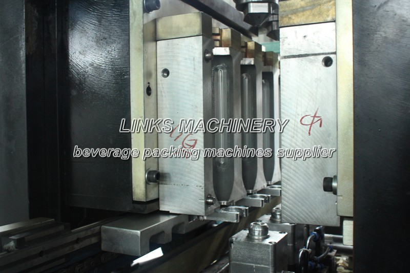 Plastic Bottle Making Machine in China