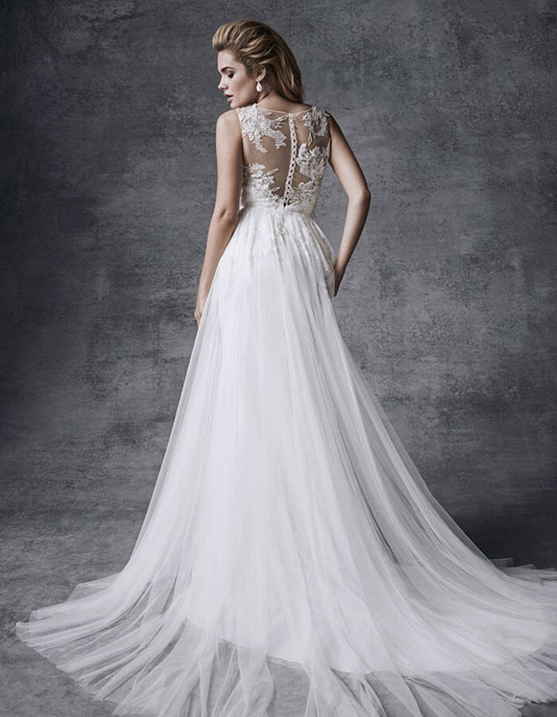 Embellished with Exquisite Beaded Lace Appliques Fairytale Wedding Dress