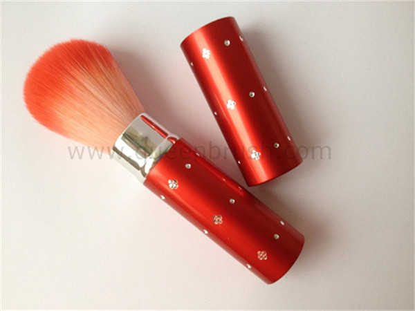 High Quality Red Handle Facial Retractable Brush