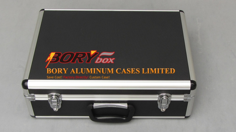 Classic Black Rounded Corner Trolley 1000 Aluminum Poker Chip Case