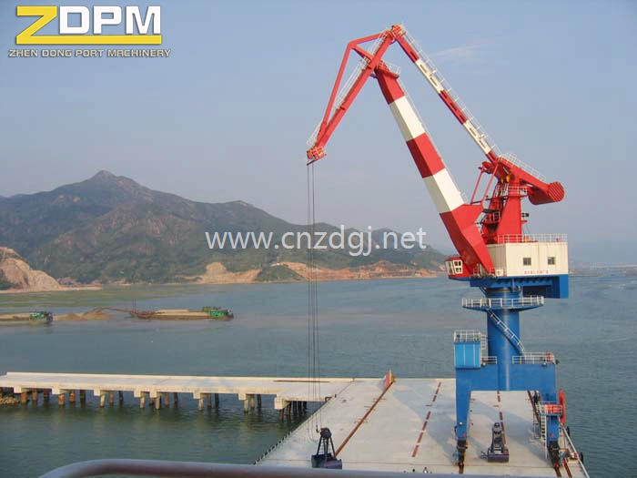 Portal Crane for Marine Deck Usage in The Dock