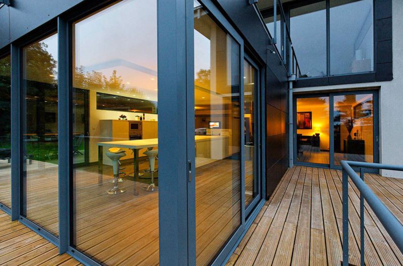 Aluminium Alloy Sliding Door with 12.0mm Thickness (SW7790)