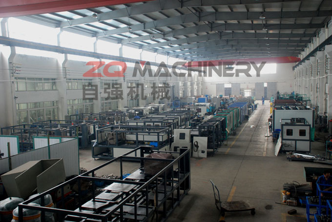 Rotary Automatic Pet Stretch Blow Molding Machine with CE (ZQ-R4/ZQ-R10)