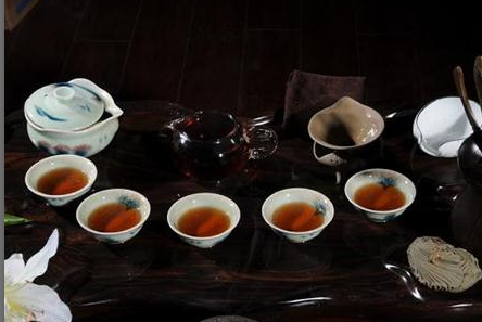 Wuyi Yan Tea (Rock Oolong tea)