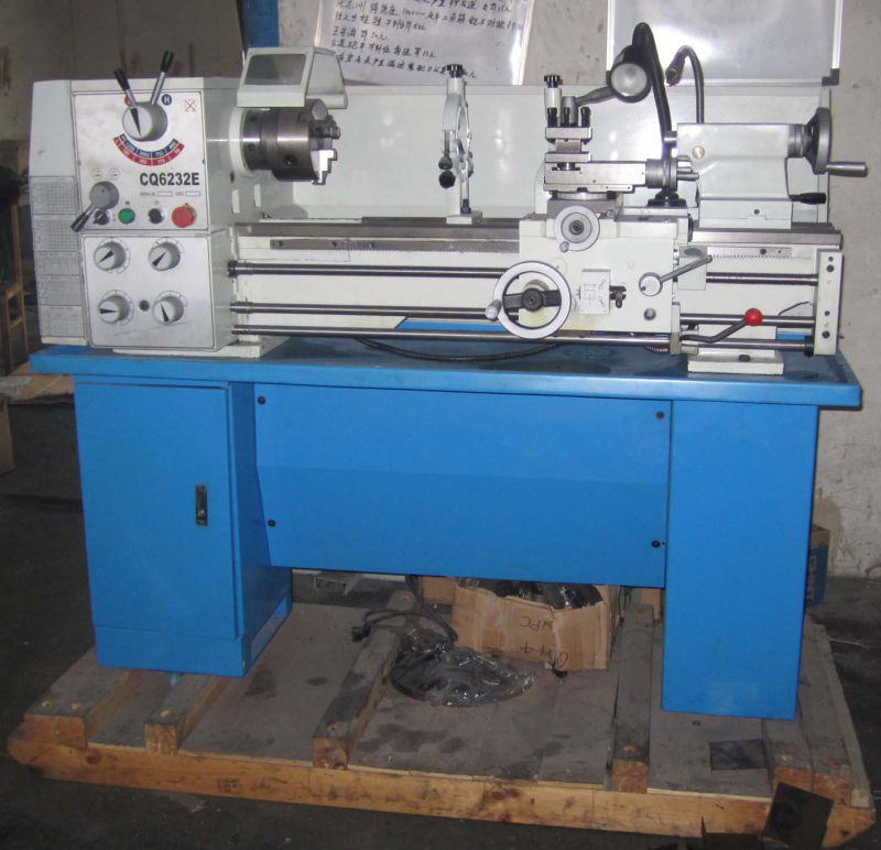 Centre Length X1000mm X880mm Beach Lathe (CQ6232E)