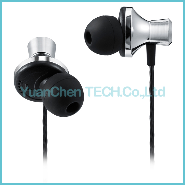 A6 3.5mm in-Ear Metal Earphone with Microphone Supper Bass Earbuds