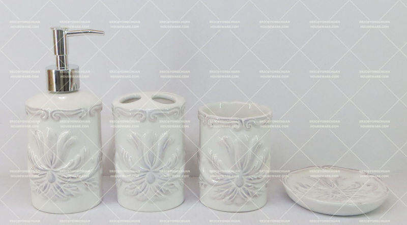 Embossed Ceramic Bathroom Set on Promotion