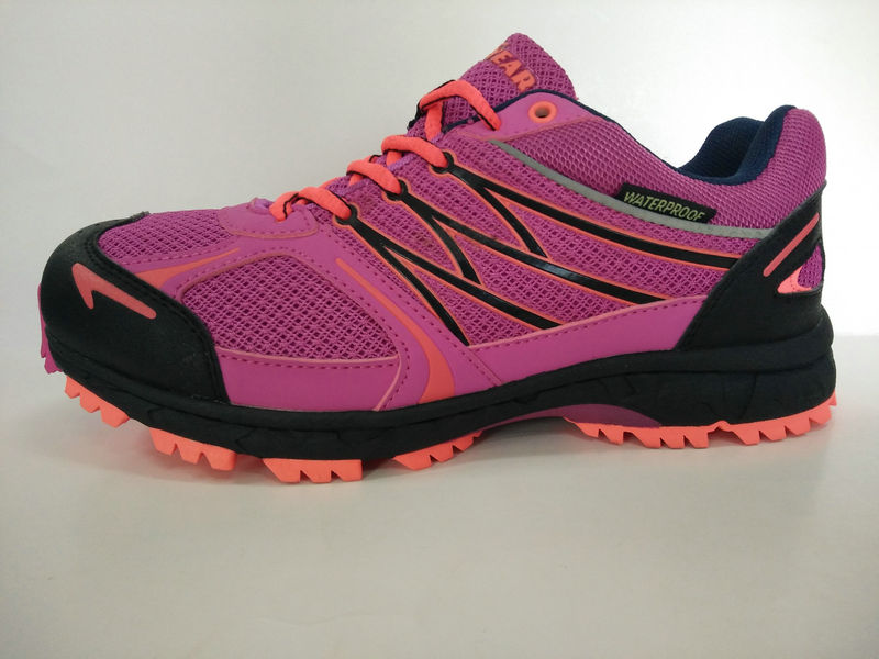 New Design Women Pink Sports Shoes