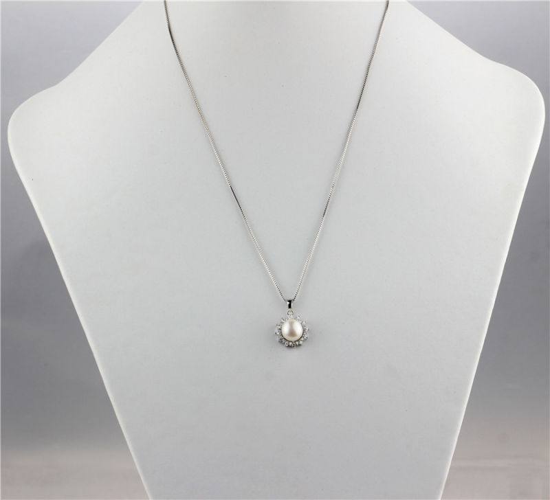 Flower Shape Elegant Deisgn Lady Single Pearl Pendant