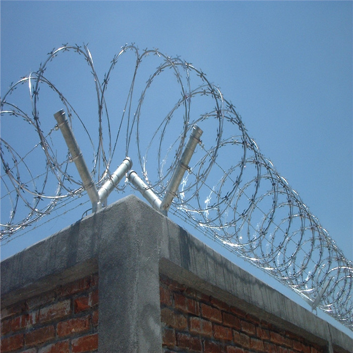 Galvanized Concertina Razor Wire Bto-22