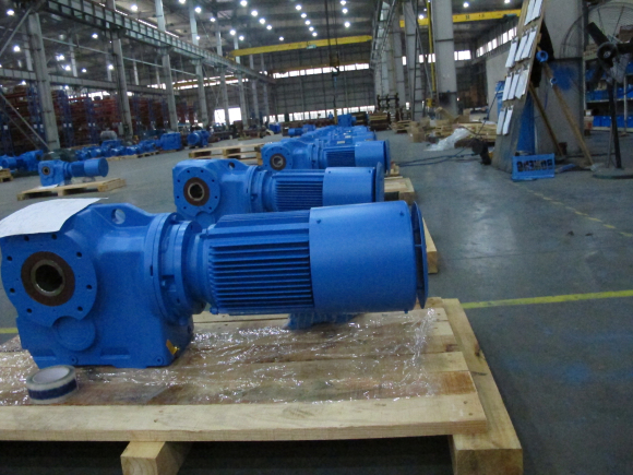 Helical-Spiral Bevel Gear Box, Helical-Spiral Bevel Geared Motor