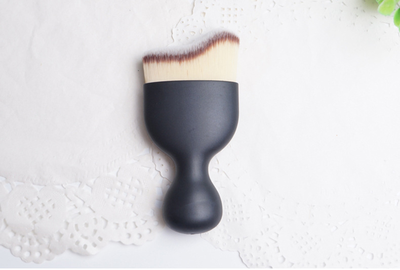 Single Wave Contouring Face Foundation Makeup Brush