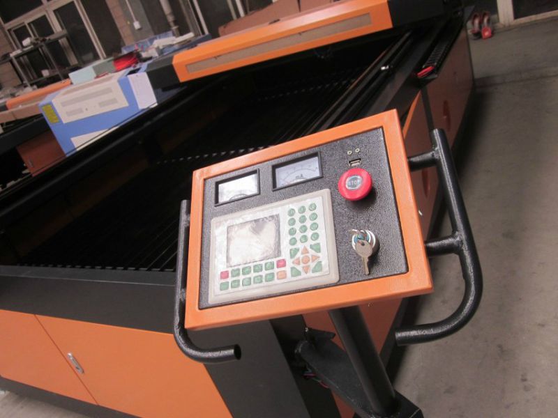 1300X2500mm Acrylic Wood CNC Laser Cutting Machine CO2