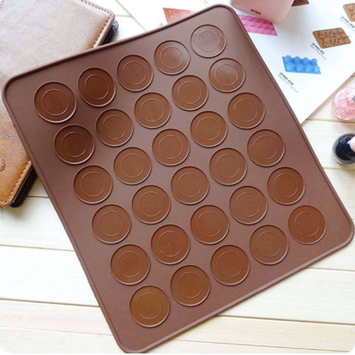 Non-Stick Large Size 30 Round Food-Grade Silicone Macaron Baking Mat