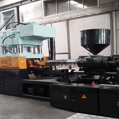 High Efficiency Sports Equipment Injection Molding Machine