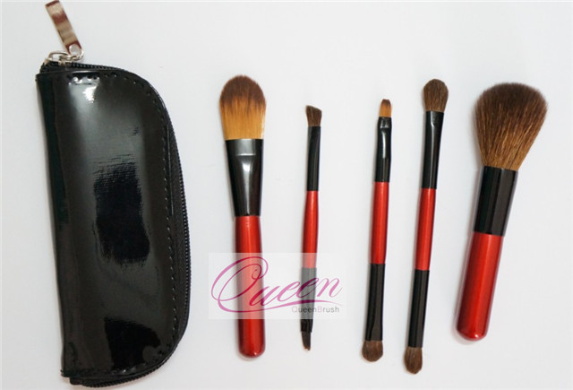 5PCS Portable Natural Mini Makeup Brush Set