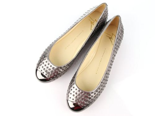 2016 New Fashion Ladies Studded Flat Shoes (Hcy02-069)