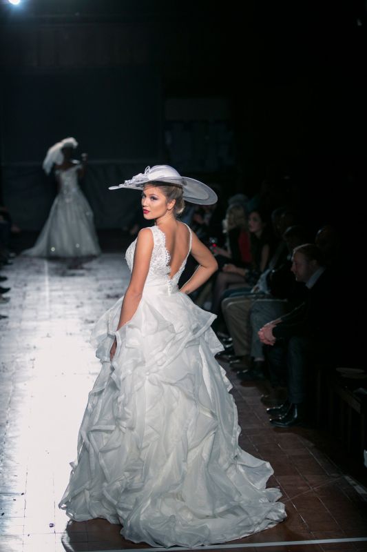 European Design Ruffle Organza Wedding Dress