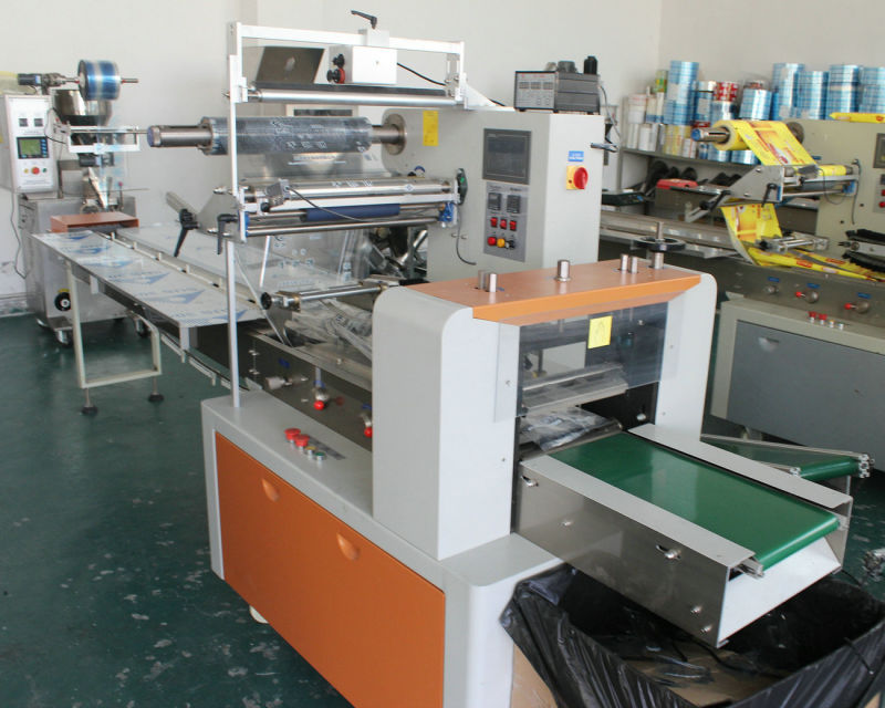 Paper Rolls Packing Machine / Packaging Machinery