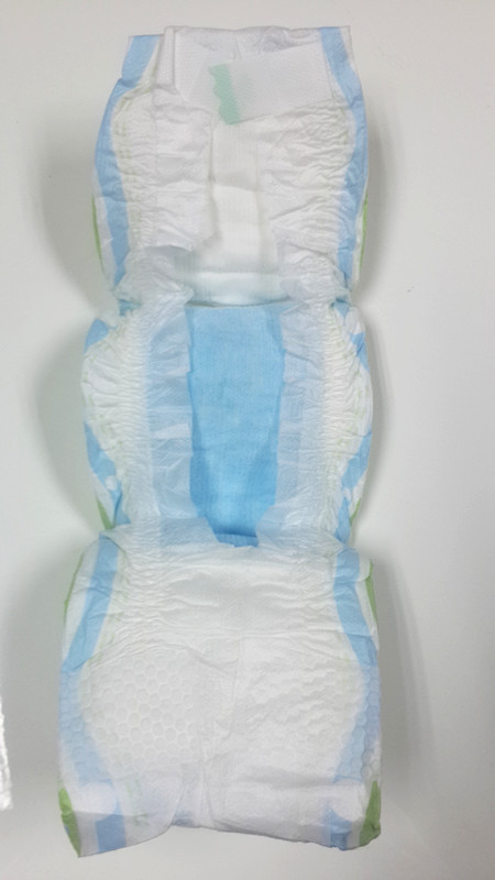 Cotton Baby Diaper with Magic Tape.