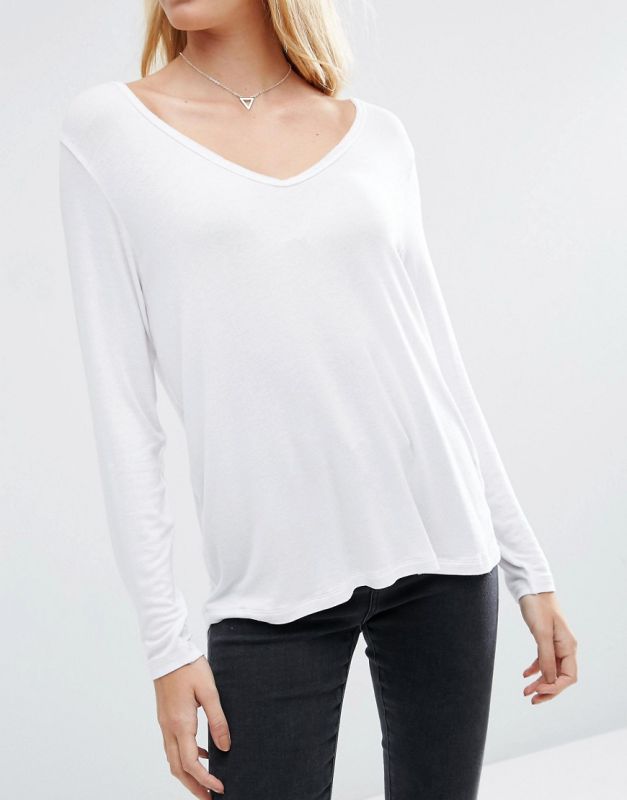 White Long Sleeve and DIP Back Wholesale Fashion Women T Shirt