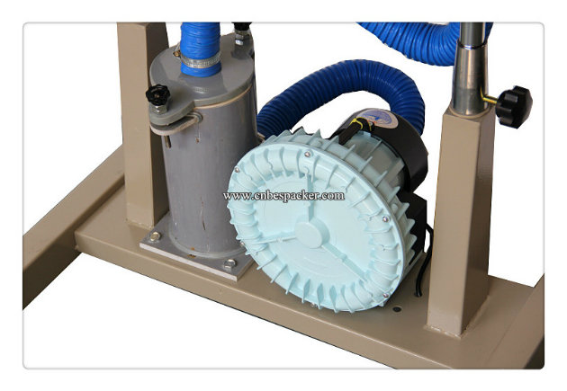 Vertical Continuous Pouch Automatic Sealing Machine with Iron Wheel