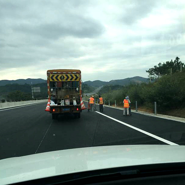 Intermix Glass Beads for Road Safety