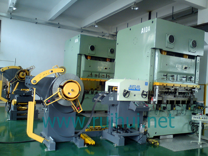 Coil Sheet Automatic Feeder with Straightener for Press Line Use