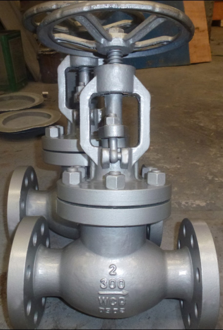 Globe Valve with Carbon Steel Flange End