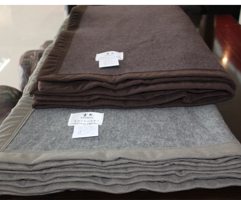 Full Filling Yak and Wool Blended Luxury Blanket