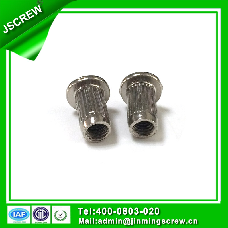 Truss Head Quardex Drive Stainless Knurled Screw