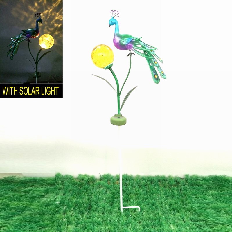 Beautiful Garden Solar Lighted Decoration Metal Peacock Stake