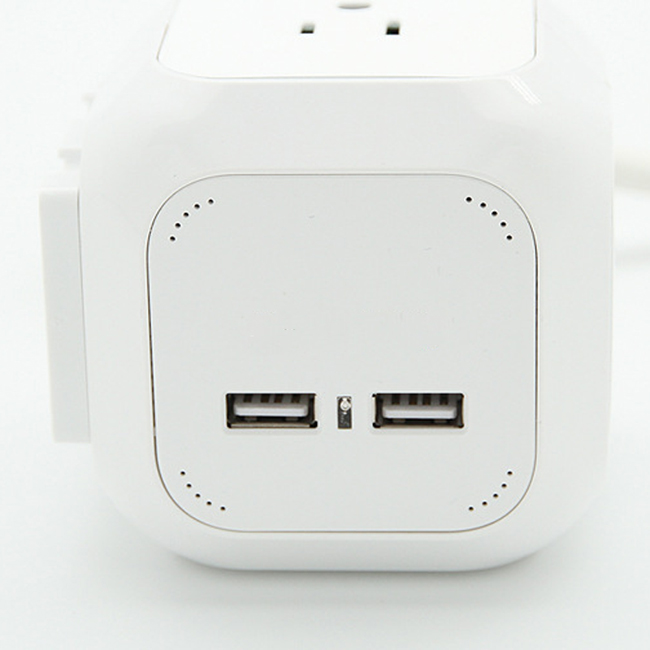 Fashion Safety Extended Wall Socket with Us Plug 4 Outlets Dual USB Ports Adapter