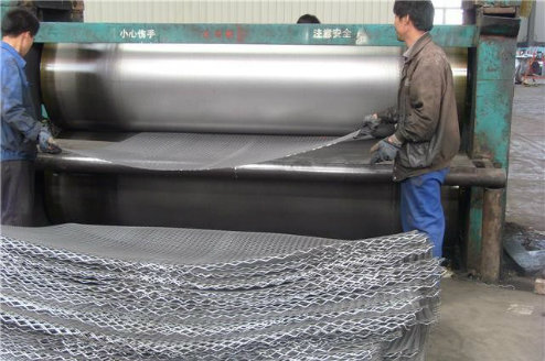 Factory Sales Expanded Metal Mesh Fence and Door